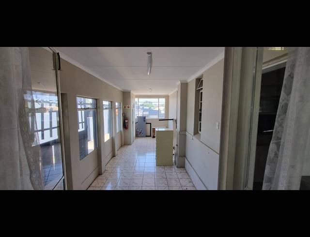 200M² OFFICE TO LET IN KRUGERSDORP CENTRAL